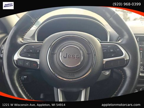 Used 2018 Jeep Compass Limited image 15