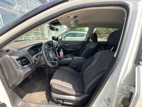 Used 2021 Nissan Rogue SV FWD image 5