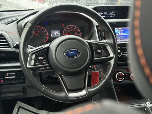 Used 2021 Subaru Crosstrek 2.0i Premium image 16