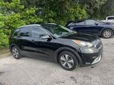 Used 2017 Kia Niro EX image 2