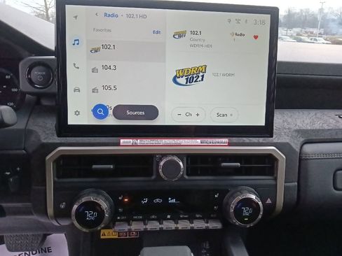 New 2026 Toyota Tacoma Limited AWD/4WD image 20