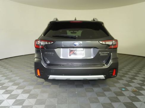 Used 2020 Subaru Outback Touring w/ Popular Package #2 AWD/4WD image 6