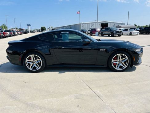 Used 2024 Ford Mustang GT Premium RWD image 36