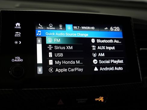 Used 2020 Honda Pilot Touring image 21