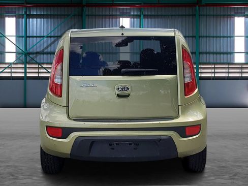 Used 2012 Kia Soul + FWD image 4