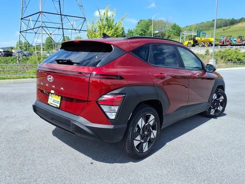 Used 2025 Hyundai Kona SEL image 8