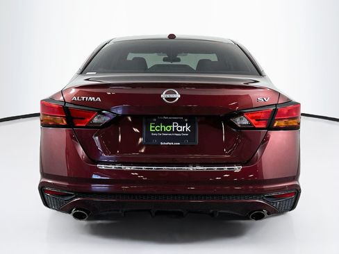 Used 2023 Nissan Altima 2.5 SV w/ SV Premium Package FWD image 7