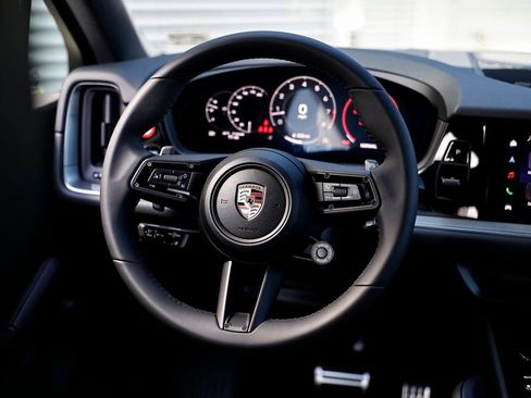 New 2026 Porsche Cayenne S image 31