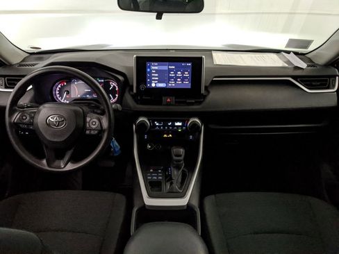 Used 2024 Toyota RAV4 LE image 7