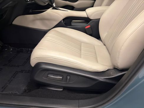 Used 2024 Honda HR-V EX-L image 10