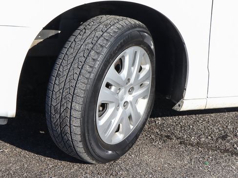 Used 2019 Dodge Grand Caravan SE image 17