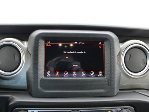 Used 2020 Jeep Wrangler Unlimited Sahara AWD/4WD image 42