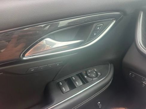 Used 2023 Buick Envision Essence AWD/4WD image 13