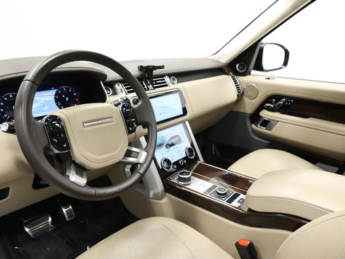 Used 2021 Land Rover Range Rover P525 Westminster Edition image 2