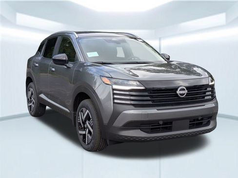 New 2026 Nissan Kicks SV FWD image 9