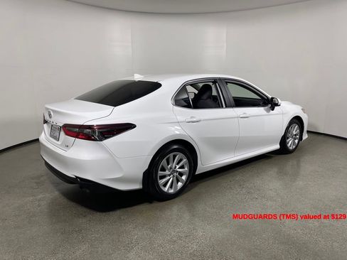 Certified 2023 Toyota Camry LE image 3