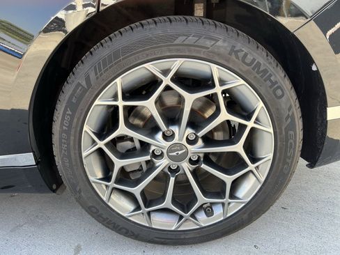 Used 2024 Genesis G80 2.5T w/ Advanced Package image 10