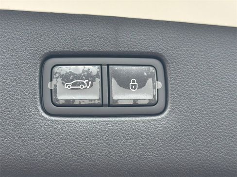 New 2026 Genesis GV70 2.5T Select image 19