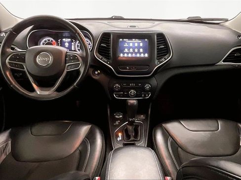 Used 2019 Jeep Cherokee Latitude Plus w/ Comfort/Convenience Group image 7