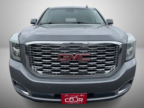 Used 2020 GMC Yukon XL Denali w/ Denali Ultimate Package RWD image 10