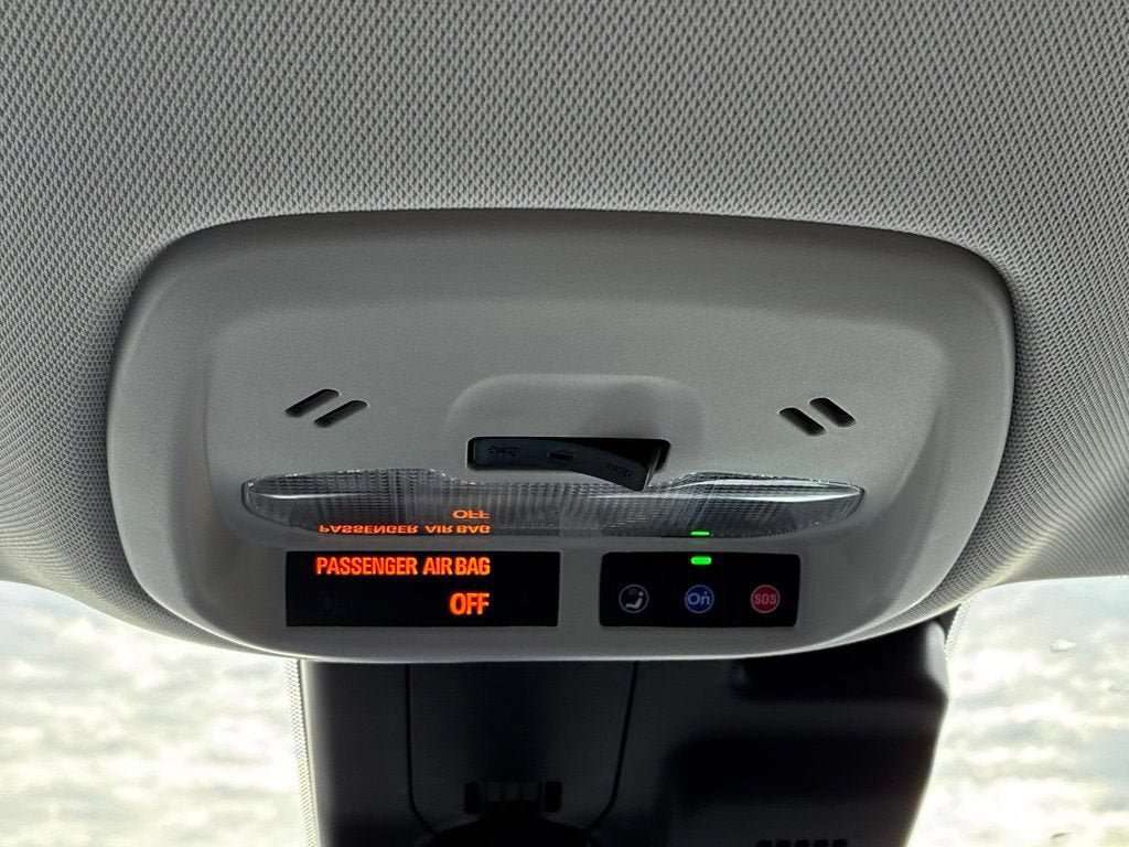 New 2026 Chevrolet Trax LT w/ LT Convenience Package FWD image 18