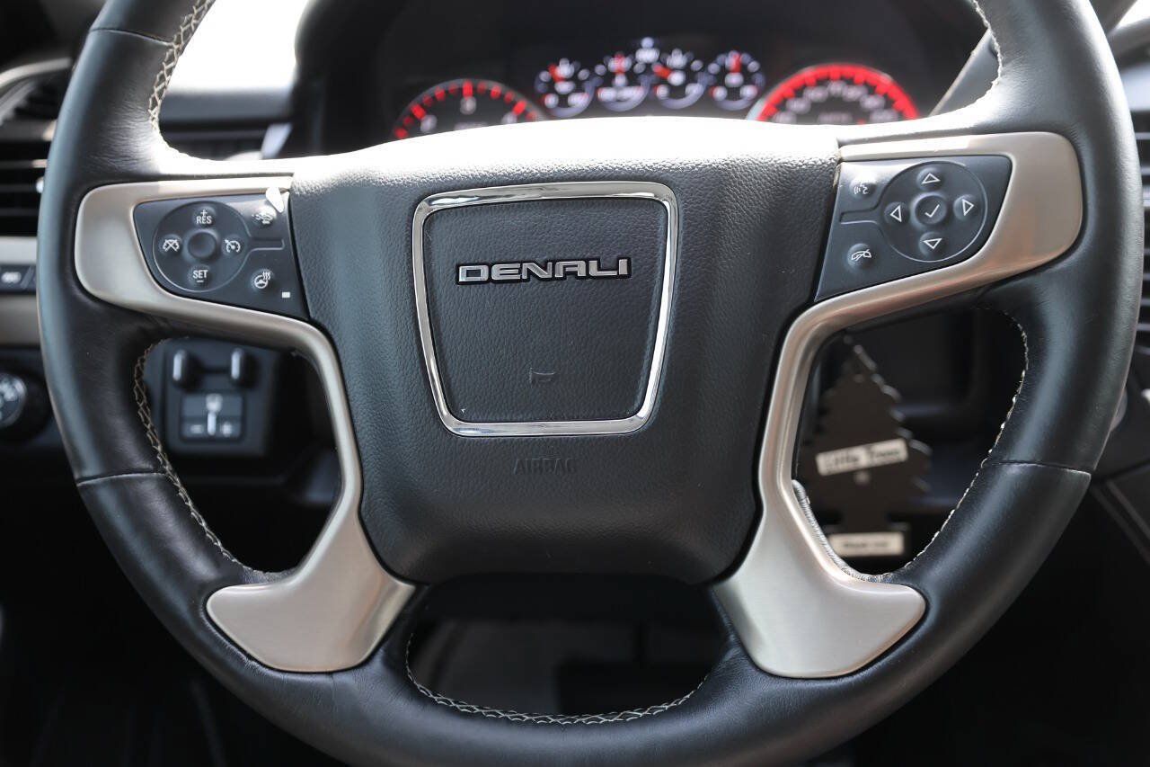 Used 2016 GMC Yukon Denali w/ Open Road Package AWD/4WD image 19