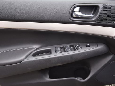 Used 2015 INFINITI Q40 AWD w/ Navigation Package image 24