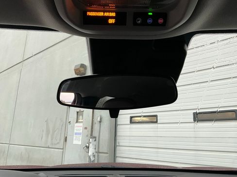 Used 2025 Chevrolet Trax LT image 16