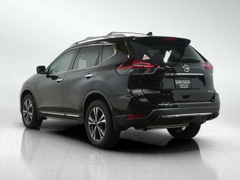 Used 2018 Nissan Rogue SL w/ Premium Package image 3