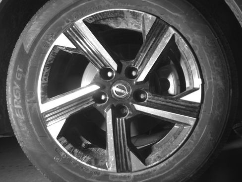Used 2025 Nissan Sentra SV FWD image 13