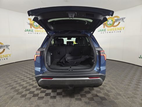 Certified 2025 Chevrolet Equinox LT w/ Convenience Package II image 33