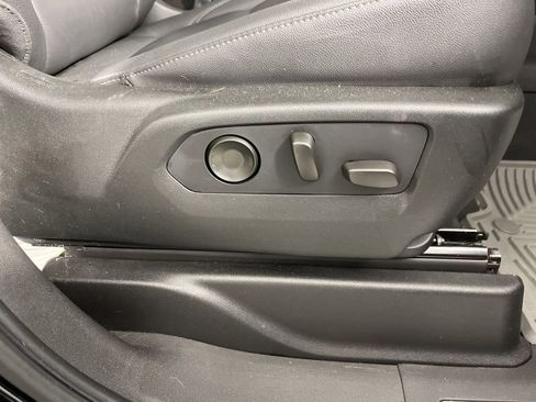 Used 2021 Chevrolet Tahoe Z71 image 10