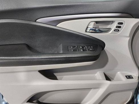 Used 2022 Honda Pilot Special Edition image 11