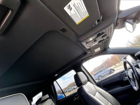 Used 2023 GMC Yukon SLT image 22