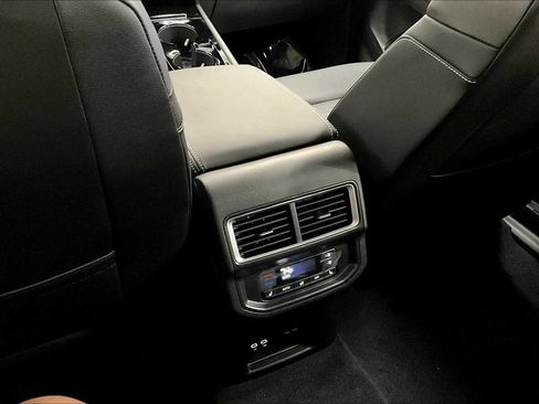 New 2026 Volkswagen Atlas SEL image 16