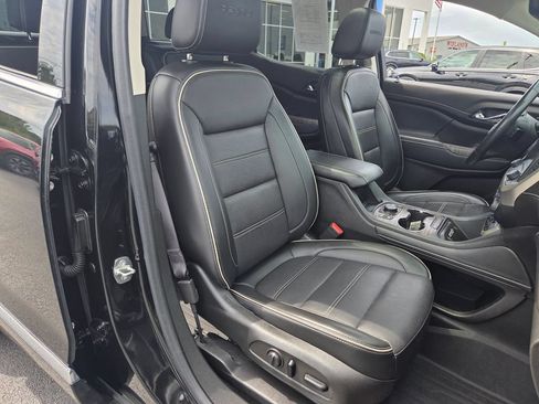 Used 2021 GMC Acadia Denali w/ Denali Ultimate Package AWD/4WD image 25