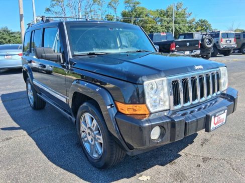 Used 2010 Jeep Commander Limited AWD/4WD image 3