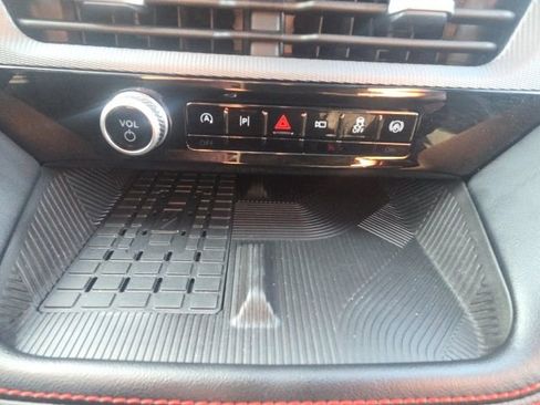 Certified 2025 Ford Explorer ST image 35