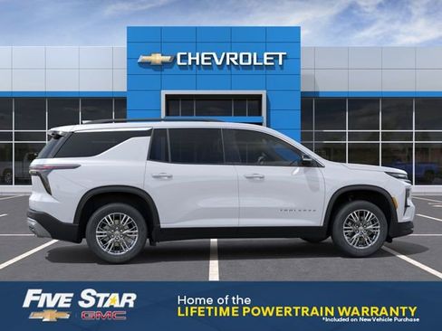 New 2026 Chevrolet Traverse LT FWD image 5