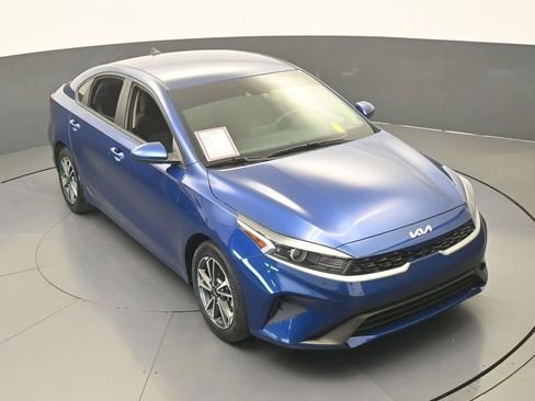 Used 2023 Kia Forte LXS FWD image 46