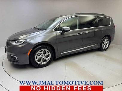 Used 2023 Chrysler Pacifica Limited