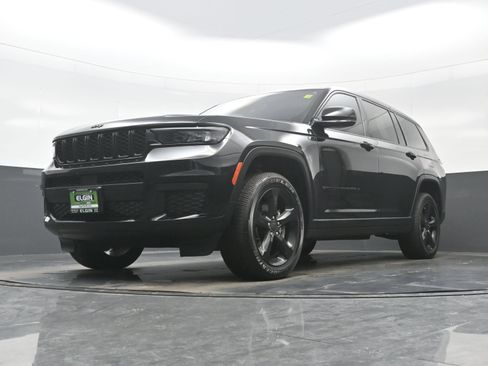 Used 2023 Jeep Grand Cherokee L Laredo image 27