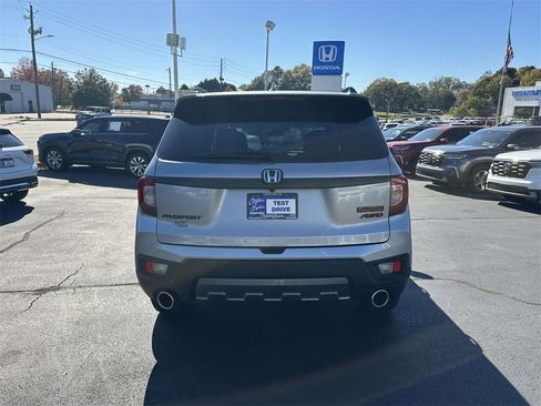 Certified 2022 Honda Passport TrailSport image 26
