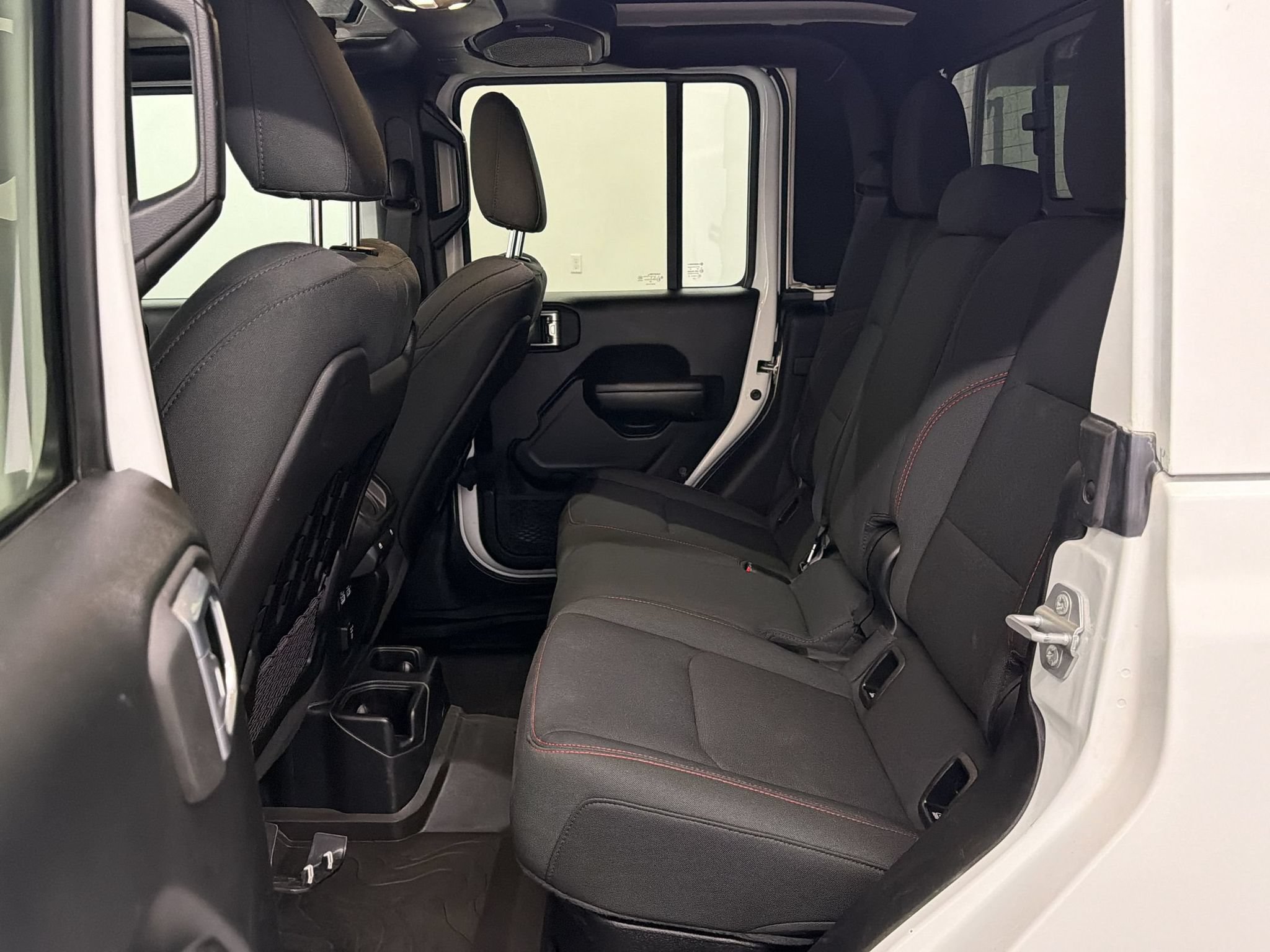 Used 2020 Jeep Gladiator Rubicon AWD/4WD image 22