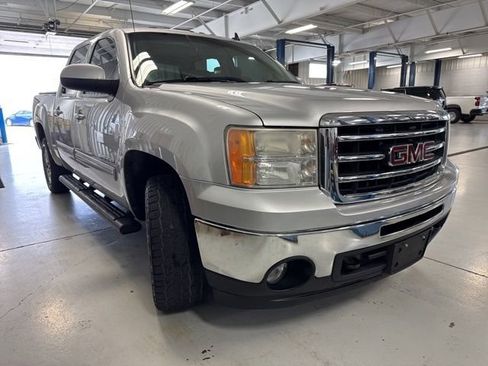 Used 2012 GMC Sierra 1500 SLT w/ SLT Convenience Package AWD/4WD image 25