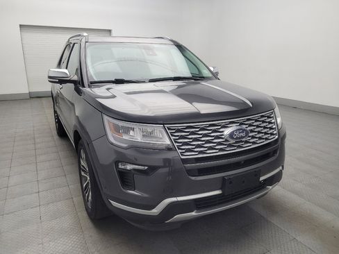 Used 2018 Ford Explorer Platinum image 13