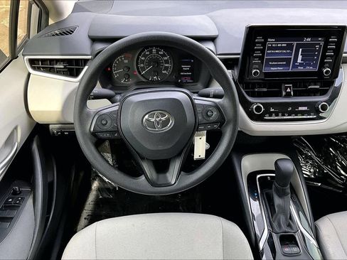 Used 2020 Toyota Corolla L image 6
