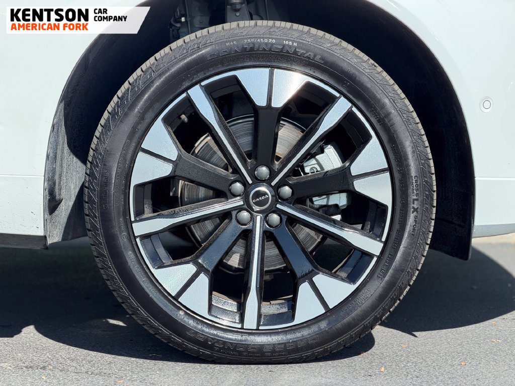 Used 2026 Volvo XC60 B5 Plus AWD/4WD image 12