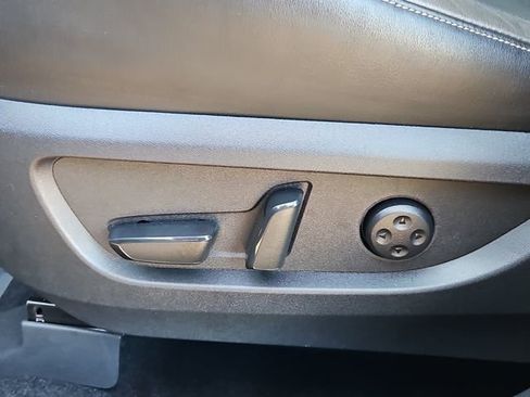 Used 2022 INFINITI QX50 Luxe w/ Appearance Package image 12