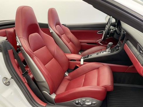 Used 2018 Porsche 911 Carrera GTS image 21